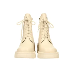 Anfibi con plateau. Tacco alto 6cm