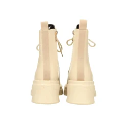 Anfibi con plateau. Tacco alto 6cm