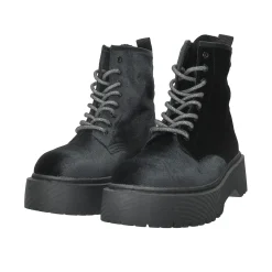 Anfibi con zip frontale.Tacco alto 4cm