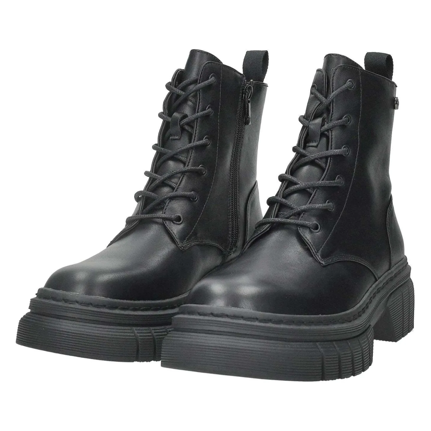 Anfibi. Tacco alto 4cm