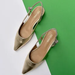 Ballerine con cinturino in strass.Tacco alto 2cm