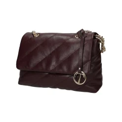 Borsa a tracolla con patta a chiusura.