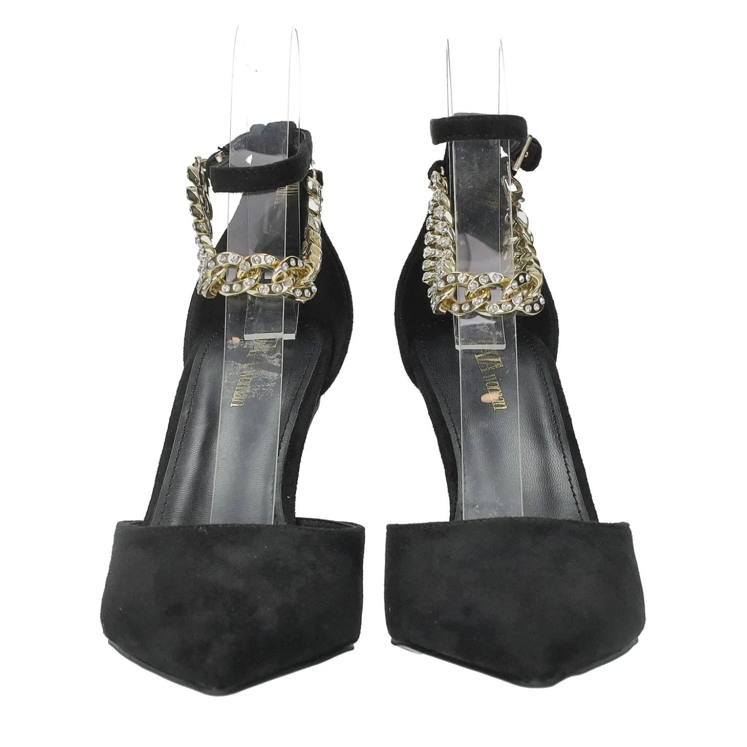 Décolleté con cinturino intrecciato.Tacco alto 9cm