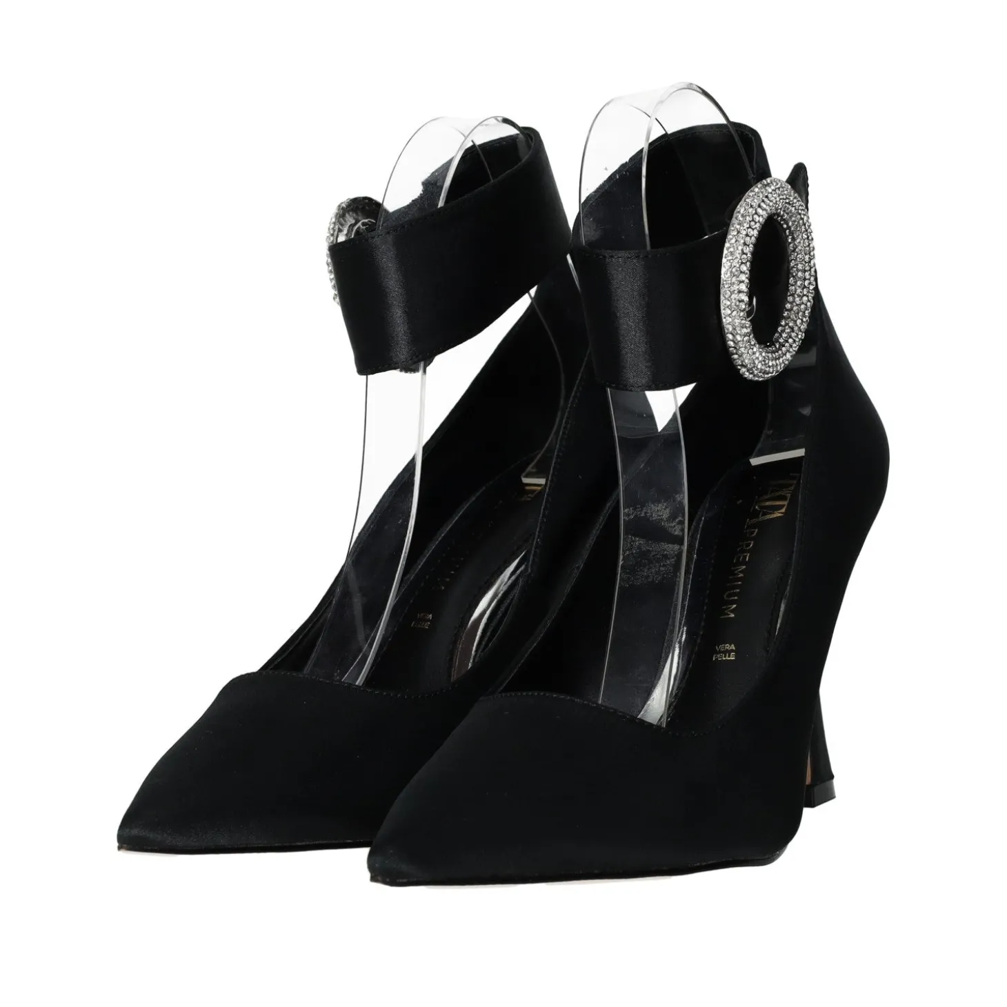 Décolleté con fibbia in giiello.Tacco alto 10cm