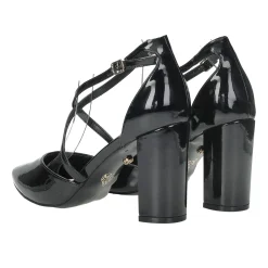 Décolleté con tacco a rocchetto. Tacco alto 9cm