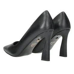 Décolleté con tacco a rocchetto.Tacco alto 9.5cm