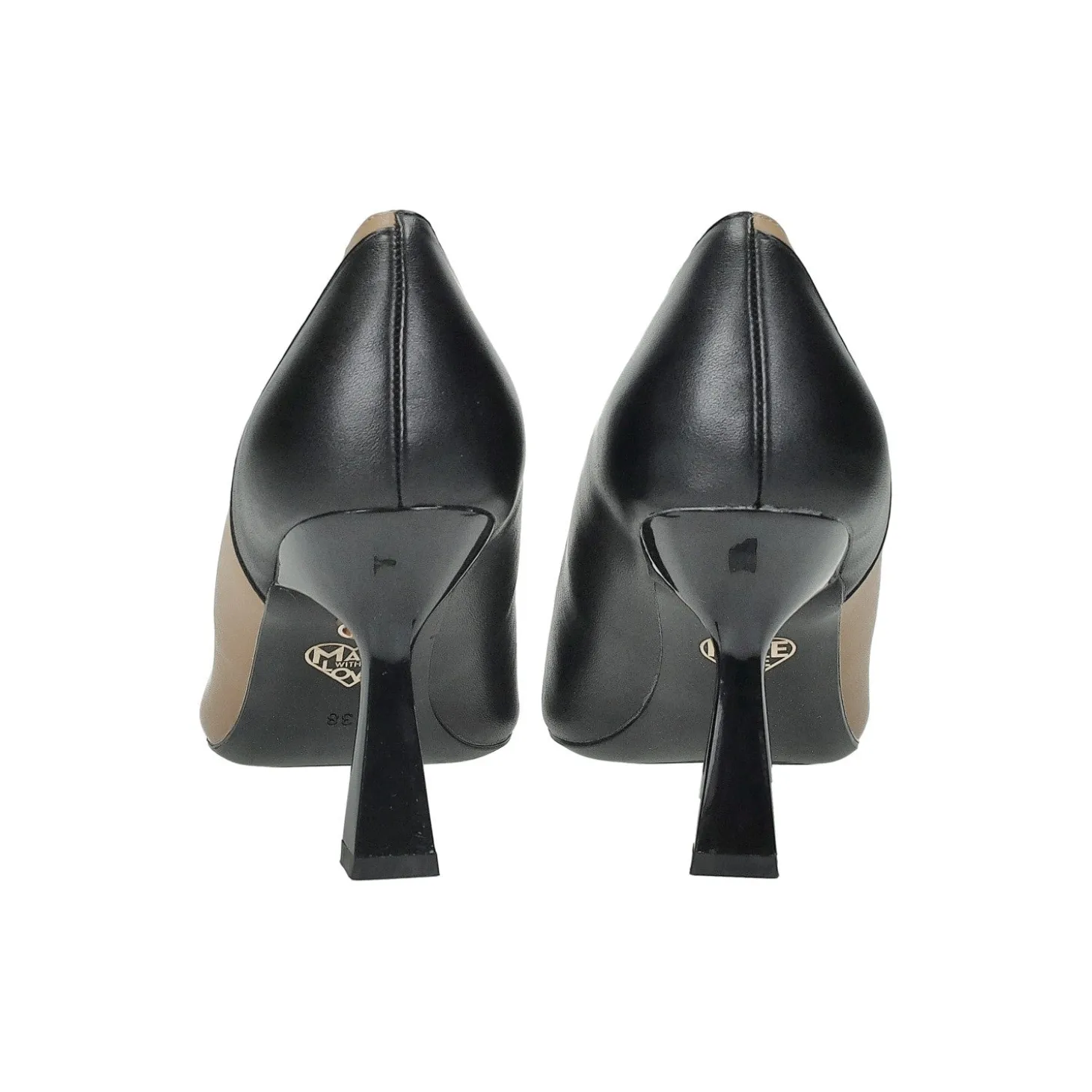 Décolleté effetto metallizzato.Tacco alto 9cm