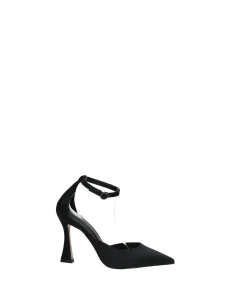 Décolleté in tessuto morbido. Tacco alto 10cm