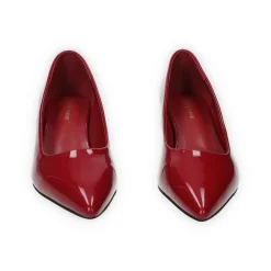 Décolleté in vernice