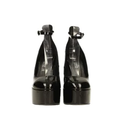 Décolleté platform in vernice. Made in Italy. Tacco alto 13.5cm