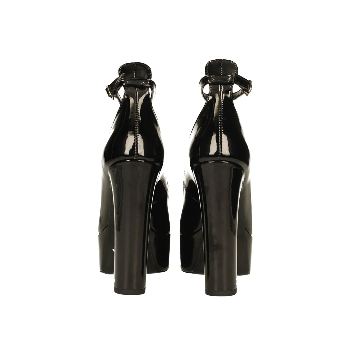 Décolleté platform in vernice. Made in Italy. Tacco alto 13.5cm