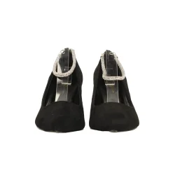 Décolleté scomasciate con cinturino alla caviglia con strass. Tacco alto 5cm