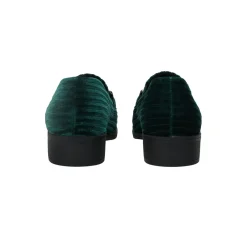 Mocassini con fibbia. Tacco alto 3cm