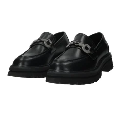 Mocassini con morsetto in strass.Tacco alto: 3cm