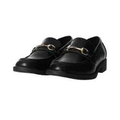 Mocassini con morsetto.Tacco alto 3cm