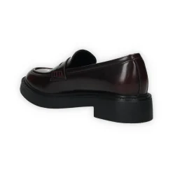 Mocassini in vernice con fondo alto 3cm