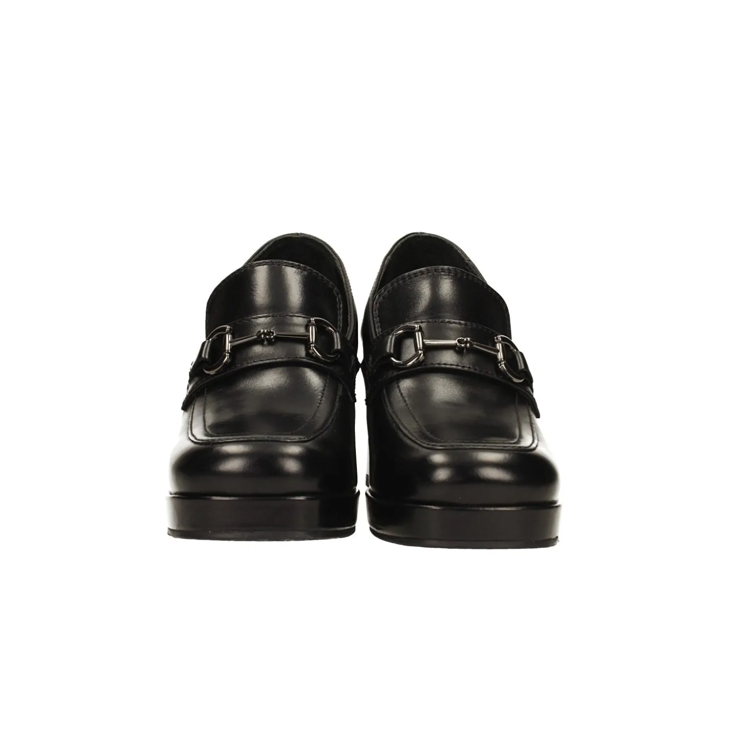 Pumps mocassino in vera pelle. Tacco alto 7cm