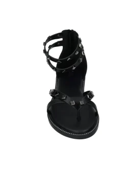 Sandali con borchie quadrate