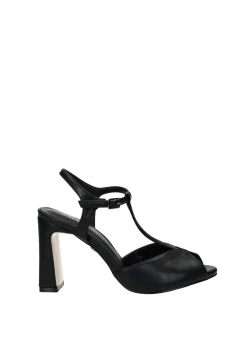 Sandali con cinturino