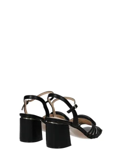 Sandali con cinturino