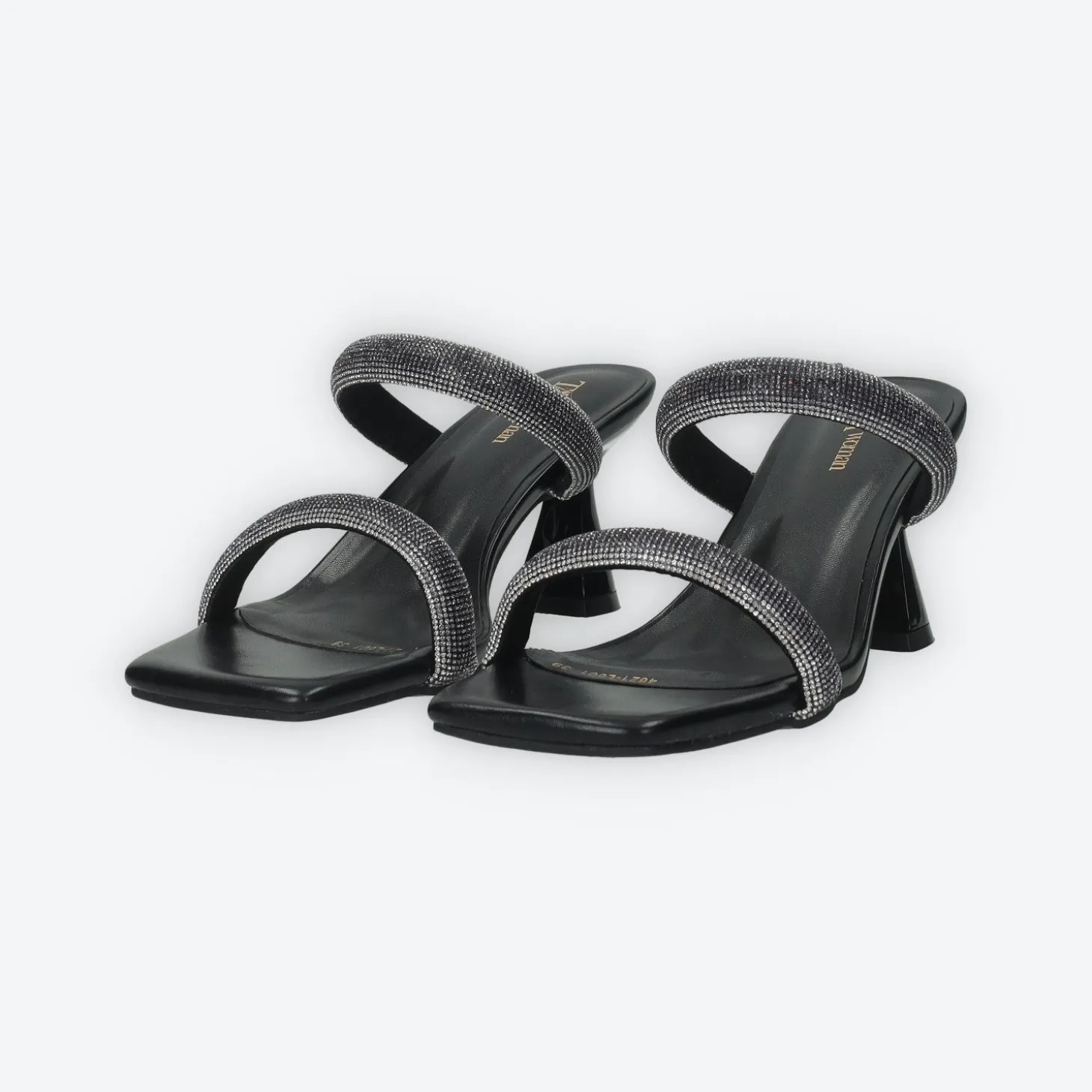 Sandali con due fasce e strass. Tacco alto 7cm