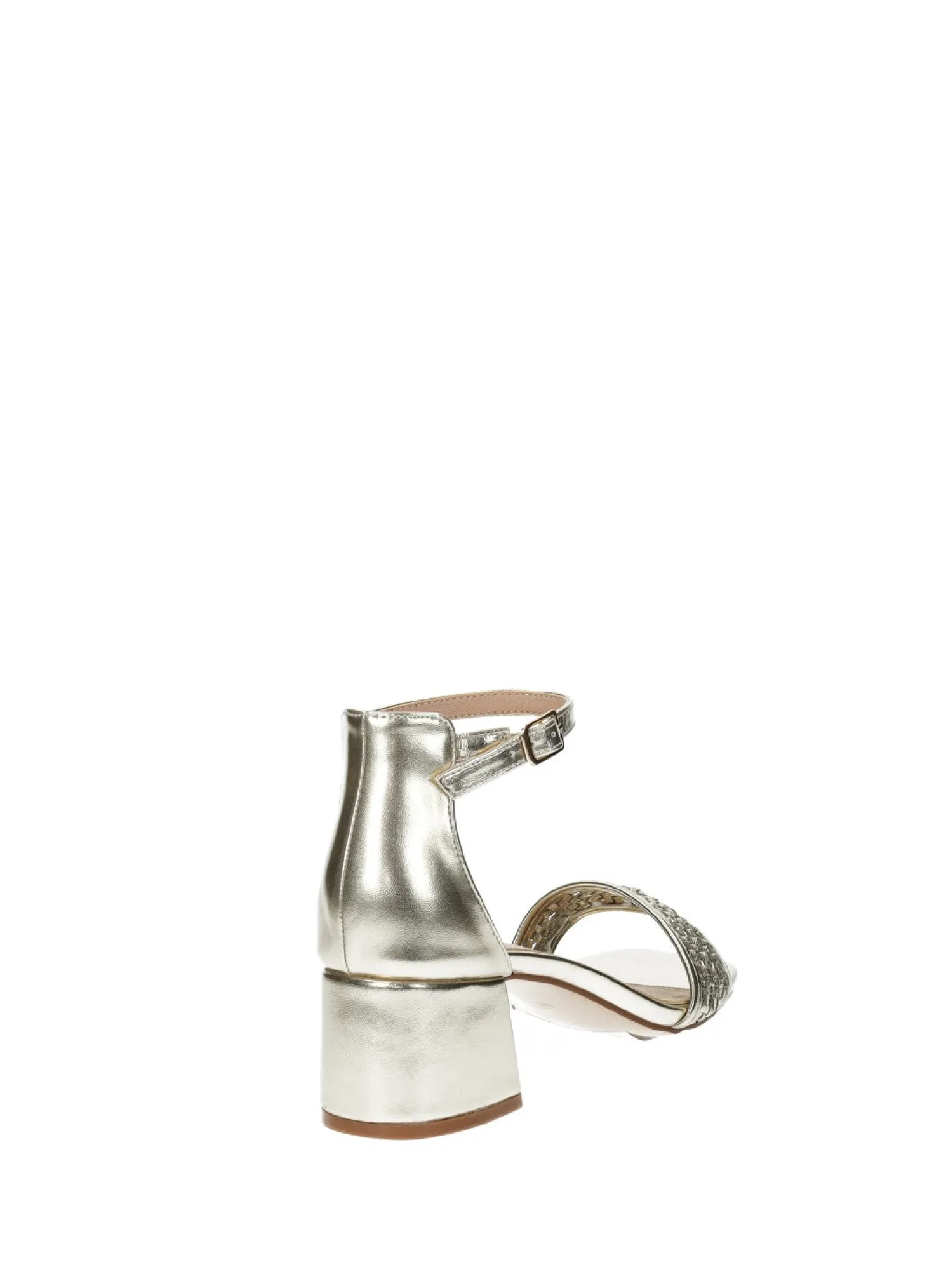 Sandali con intreccio