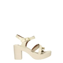 Sandali con intreccio sul davanti. Tacco alto 8.5cm