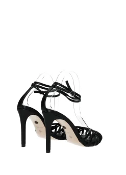 Sandali con listini incrociati