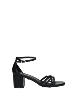 Sandali con listini incrociati