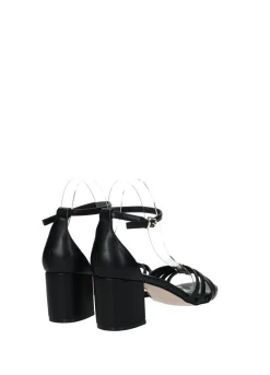 Sandali con listini incrociati