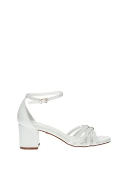 Sandali con listini incrociati