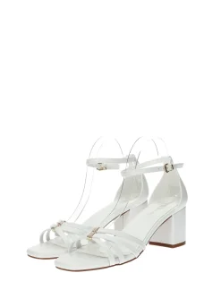 Sandali con listini incrociati