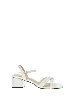 Sandali con listini incrociati