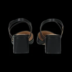 Sandali con listini intrecciati.Tacco alto 6cm.