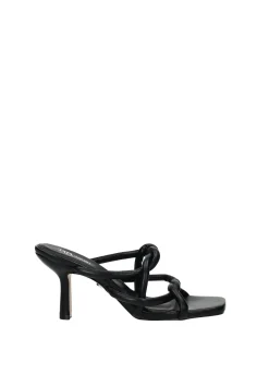 Sandali con listini intrecciati