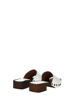 Sandali con tacco basso