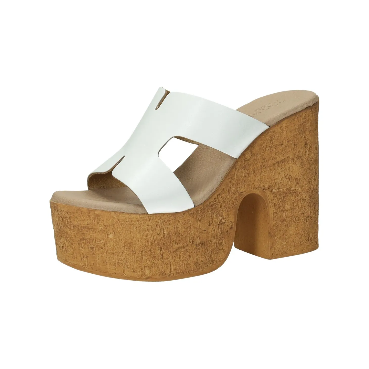 Sandali con zeppa. Made in Italy