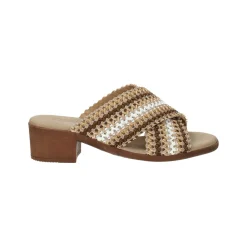 Sandali con zeppa. Made in Italy