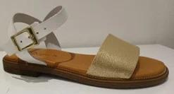 Sandali flat con cinturino