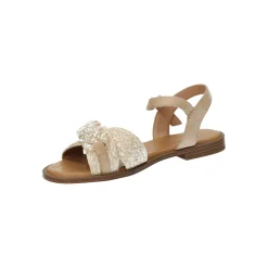 Sandali intrecciati con morsetto