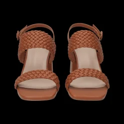 Sandali intrecciati. Tacco alto 10cm