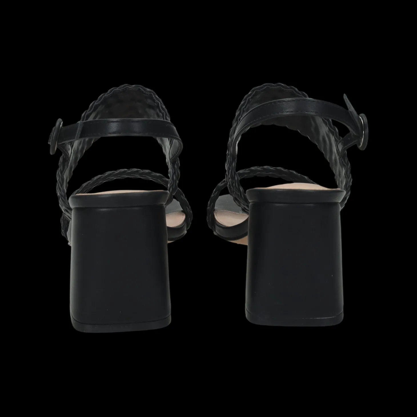 Sandali intrecciati. Tacco alto 10cm