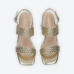 Sandali intrecciati. Tacco alto 10cm