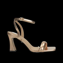 Sandali spuntati in tessuto laminato. Tacco alto 10cm