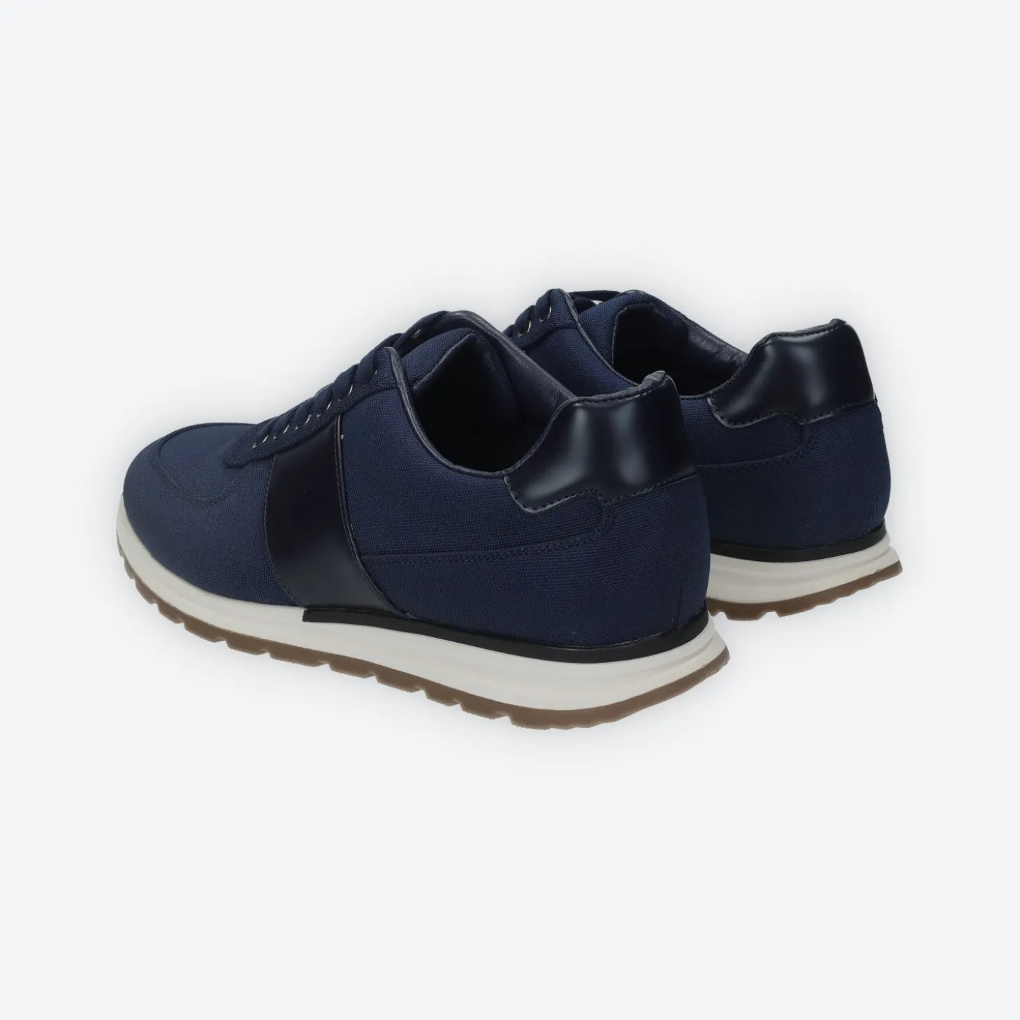 Sneakers con dettaglio laterale