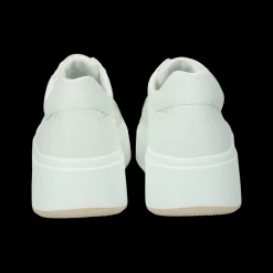 Sneakers con dettaglio.Tacco alto 4 cm