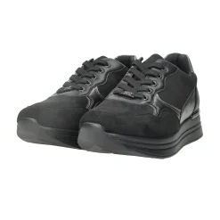 Sneakers con mini zeppa.Tacco alto 4 cm