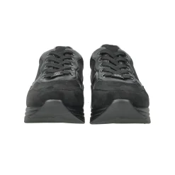 Sneakers con mini zeppa.Tacco alto 4 cm