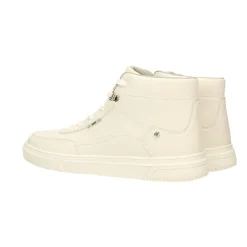 Sneakers con suola in gomma.