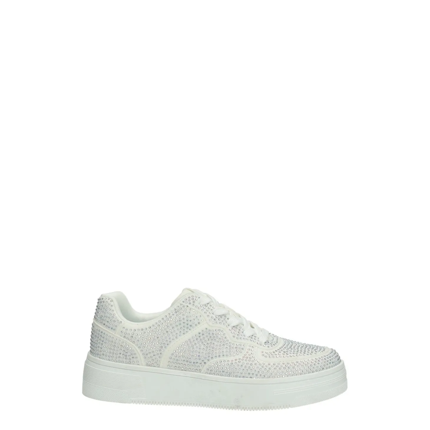 Sneakers con tomaia ricoperta interamente da glitter.